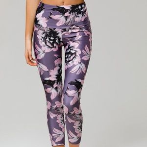 Onzie Peony high rise Capri 2029